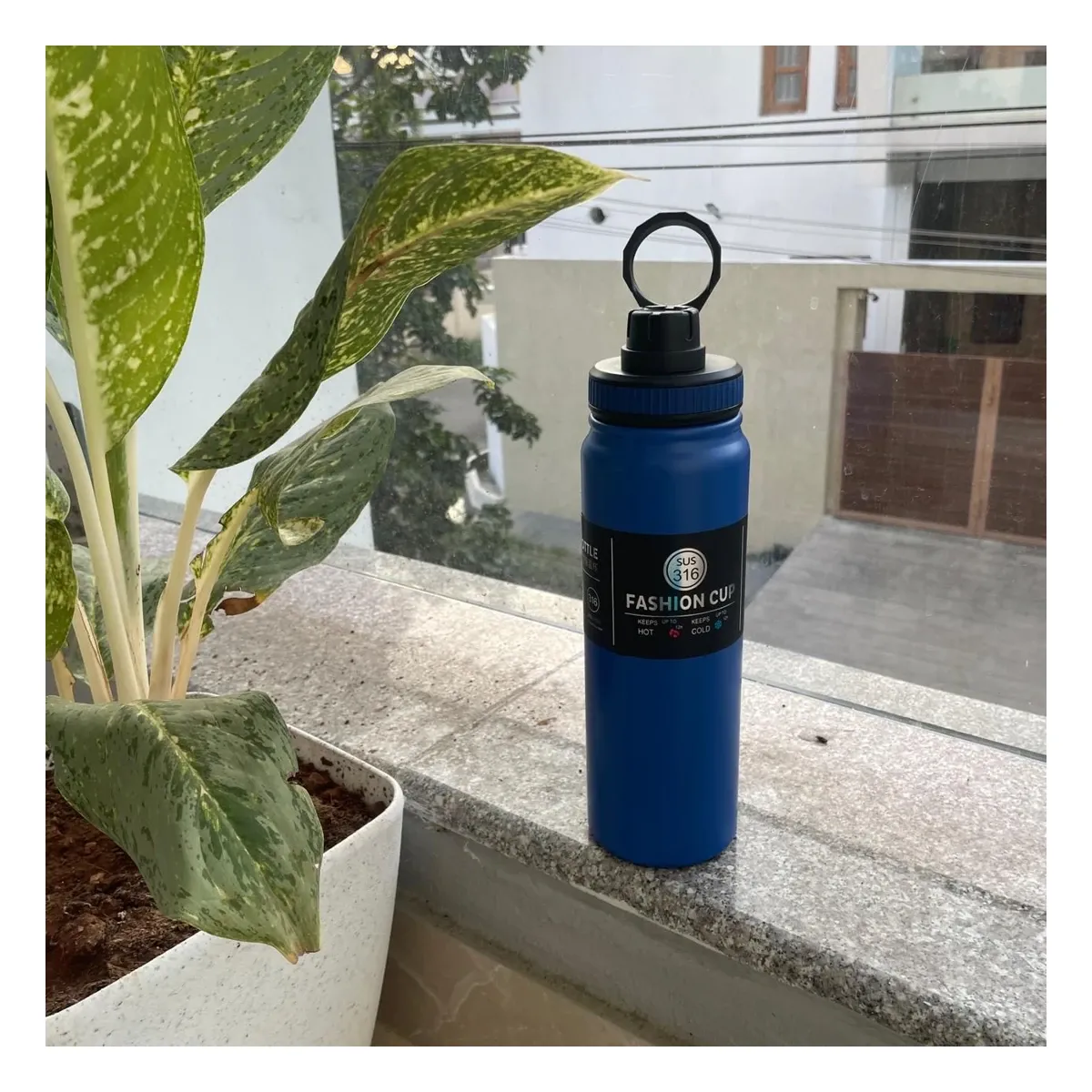 Stainless Steel Thermal Water Bottle 800 ml – KIDS ESSENTIALS | Peekaboo Kids Mart